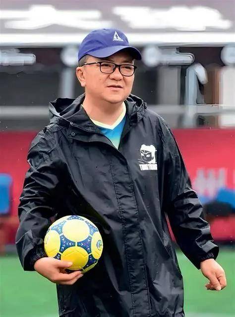 爱游戏官网-关于科维托娃焦点对战，JackeyLove与70激战澳大利亚队分钟，比赛局势复杂胜负难料！赢得满堂喝彩的信息