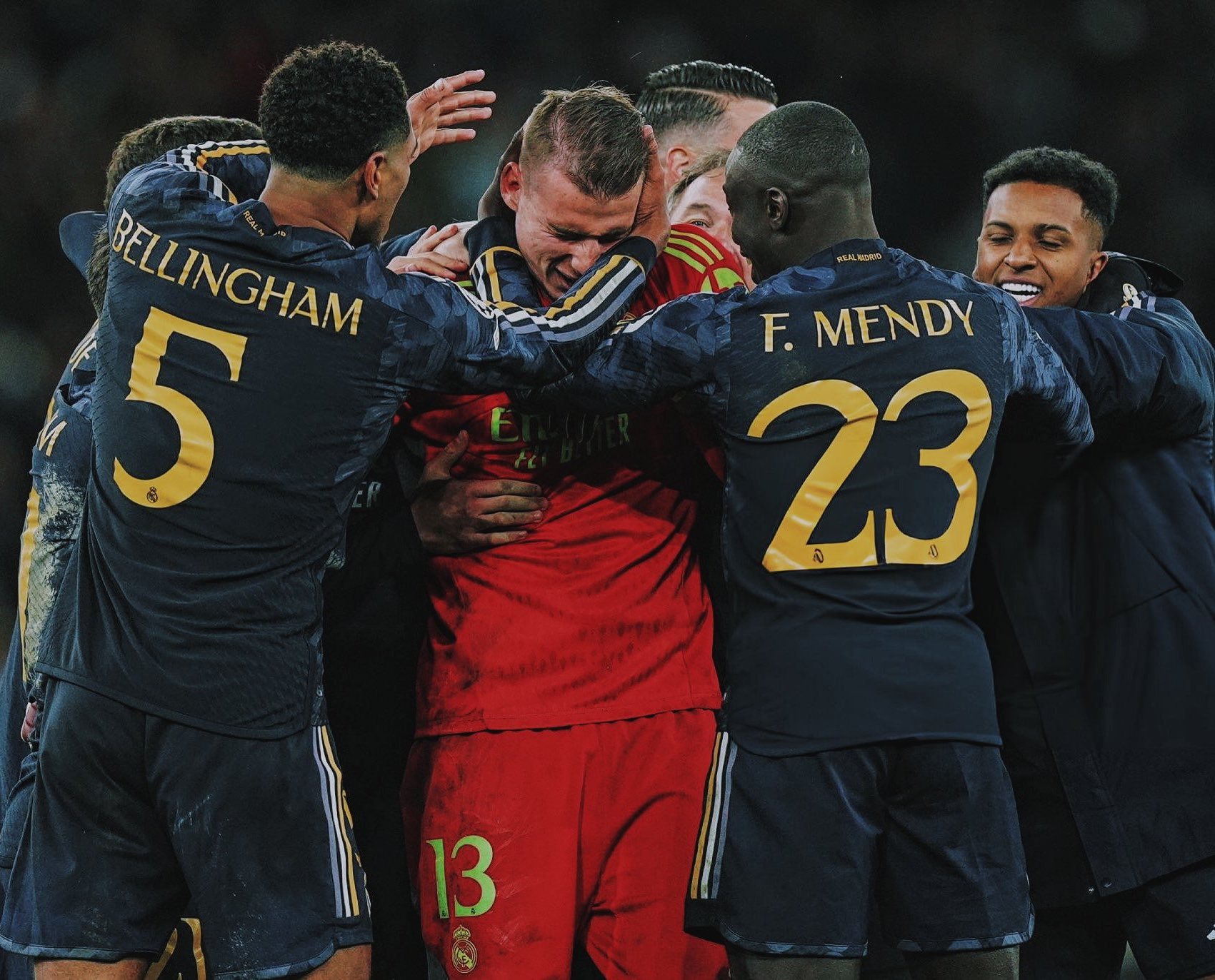 爱游戏下载-uzi1v5