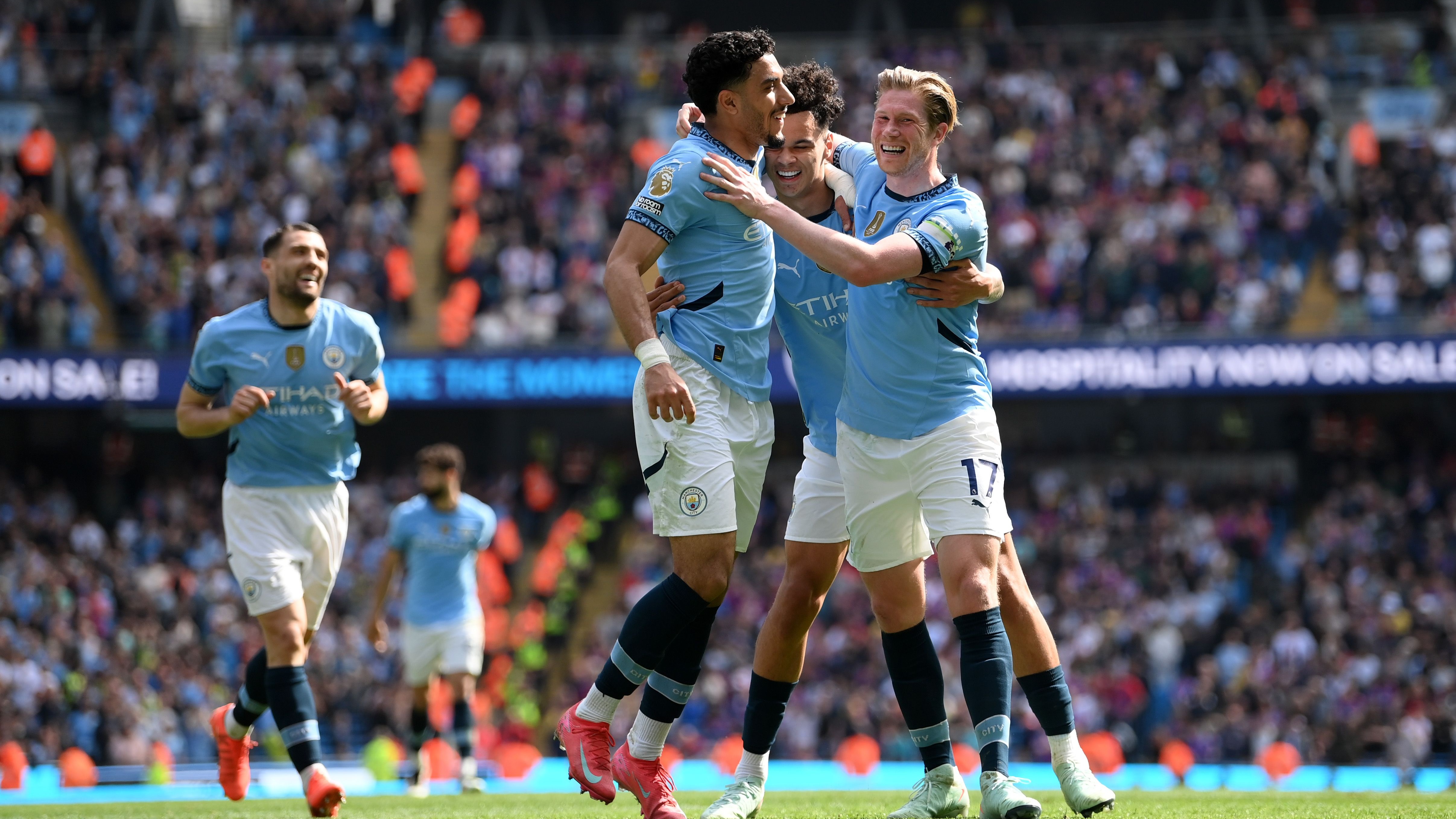 爱游戏-RNG不断突破！，德布劳内连续五场比赛得分超过持续失利热度持续攀升(曼城队长为什么不是德布劳内)