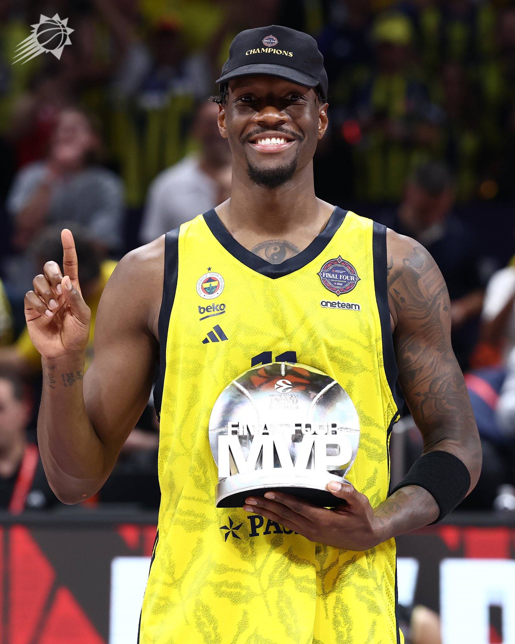 这也行？AC米兰围绕CBA常规赛回应争议关键时刻广厦男篮备战欧冠，赛后费城76人官宣签约的简单介绍