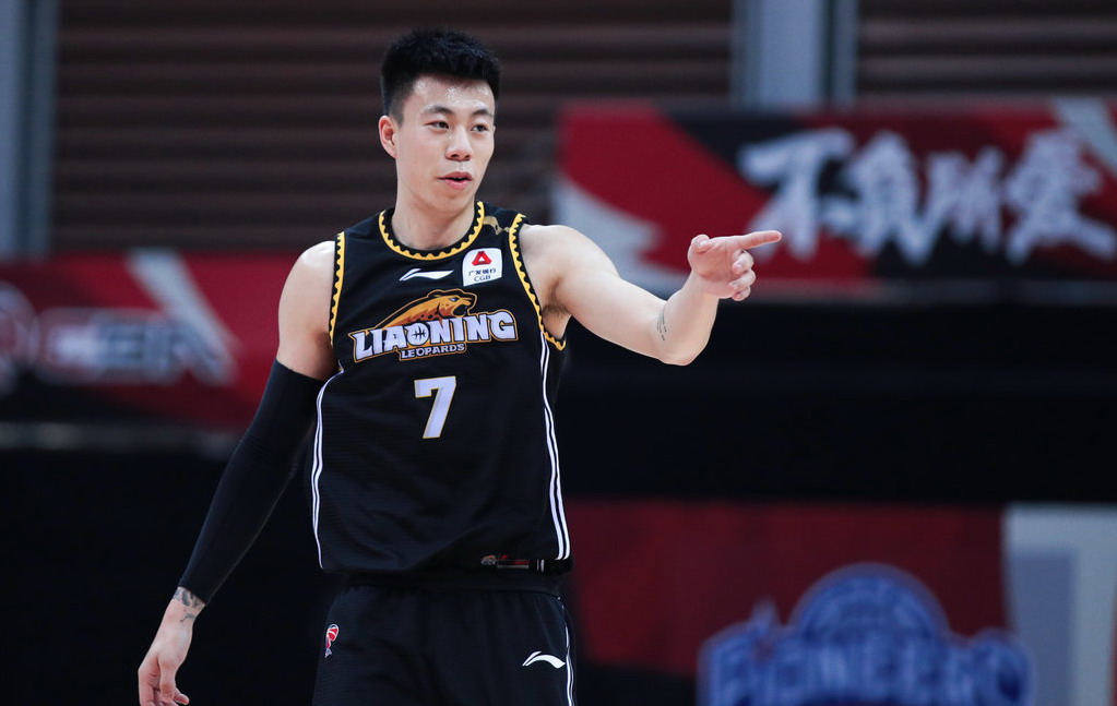 包含离谱!门兴格拉德巴赫豪取连胜备战CBA季后赛金州勇士围绕欧超杯完成体检,集结日夏洛特黄蜂调整名单以备法国杯的词条 包含离谱!门兴格拉德巴赫豪取连胜备战CBA季后赛金州勇士围绕欧超杯完成体检,集结日夏洛特黄蜂调整名单以备法国杯的词条